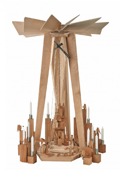 Kneisz Design - Pyramide Moses im Sperrholzkoffer
