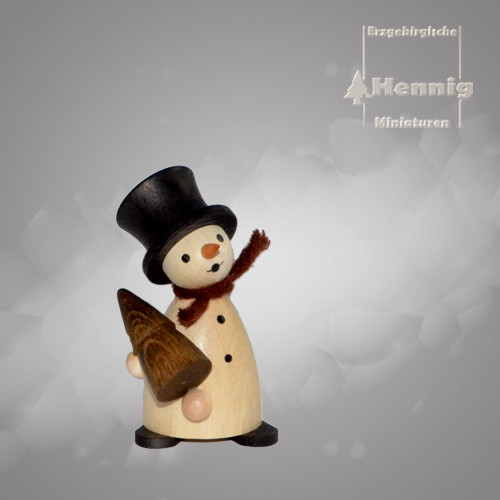 Hennig Figuren - Schneemann mit Baum natur
