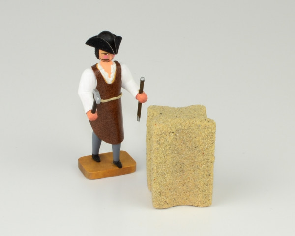 Walter Werner - Stehender Steinmetz mit Pfeiler