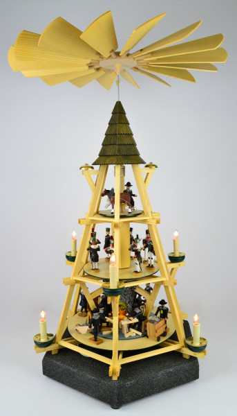 Walter Werner - Elektrische Göpelpyramide mit Sockel